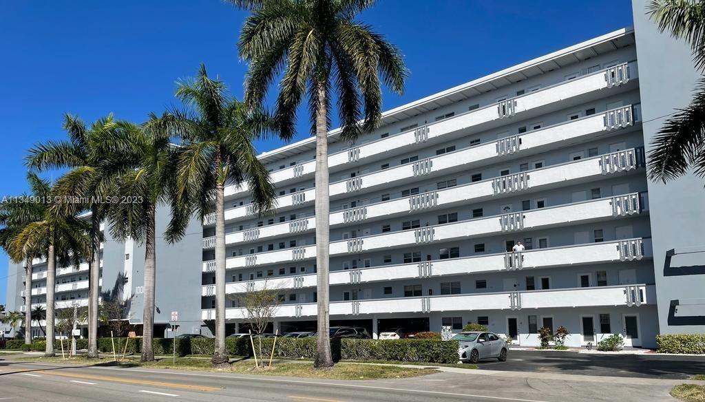LOCATION, LOCATION, LOCATION. Located east of US1 and just blocks from the ocean and Gulfstream Park