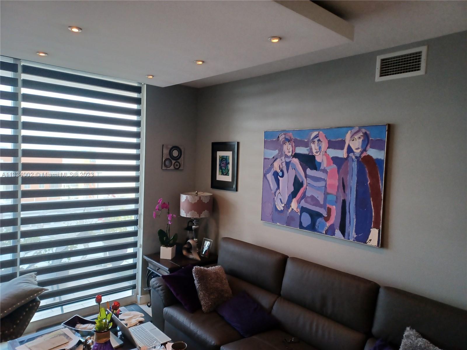 Photo of 18800 NE 29th Ave #925 in Aventura, FL