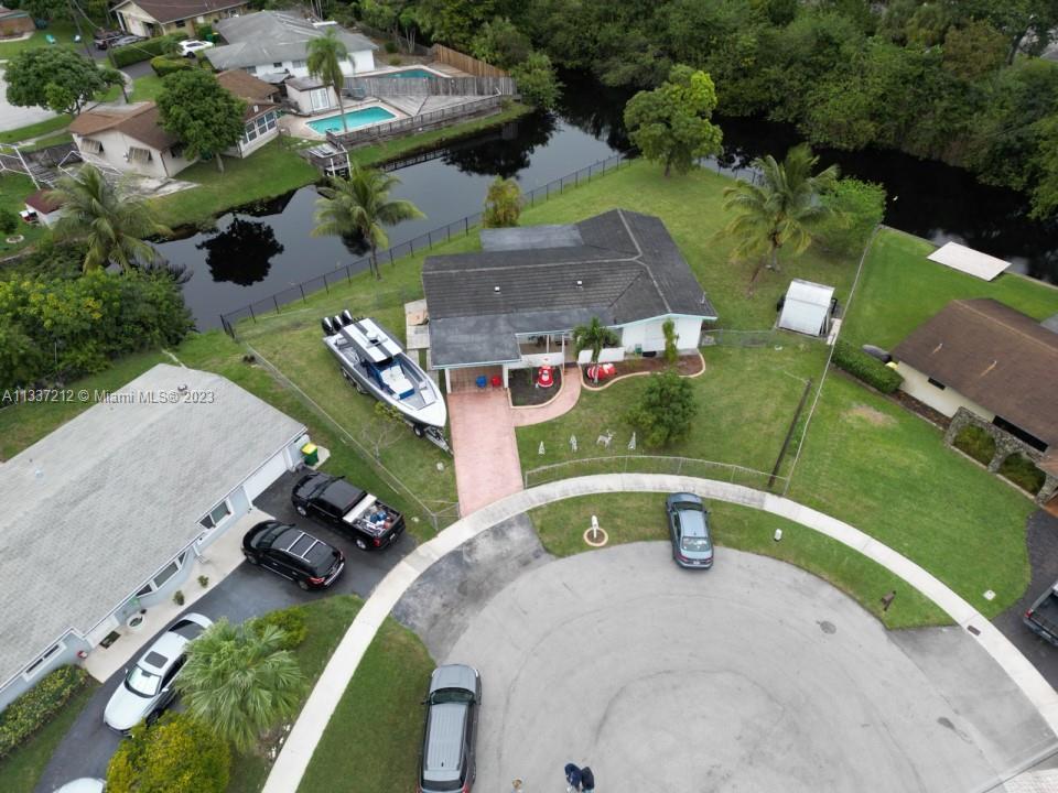 Photo of 125 SW 126th Ave in Plantation, FL