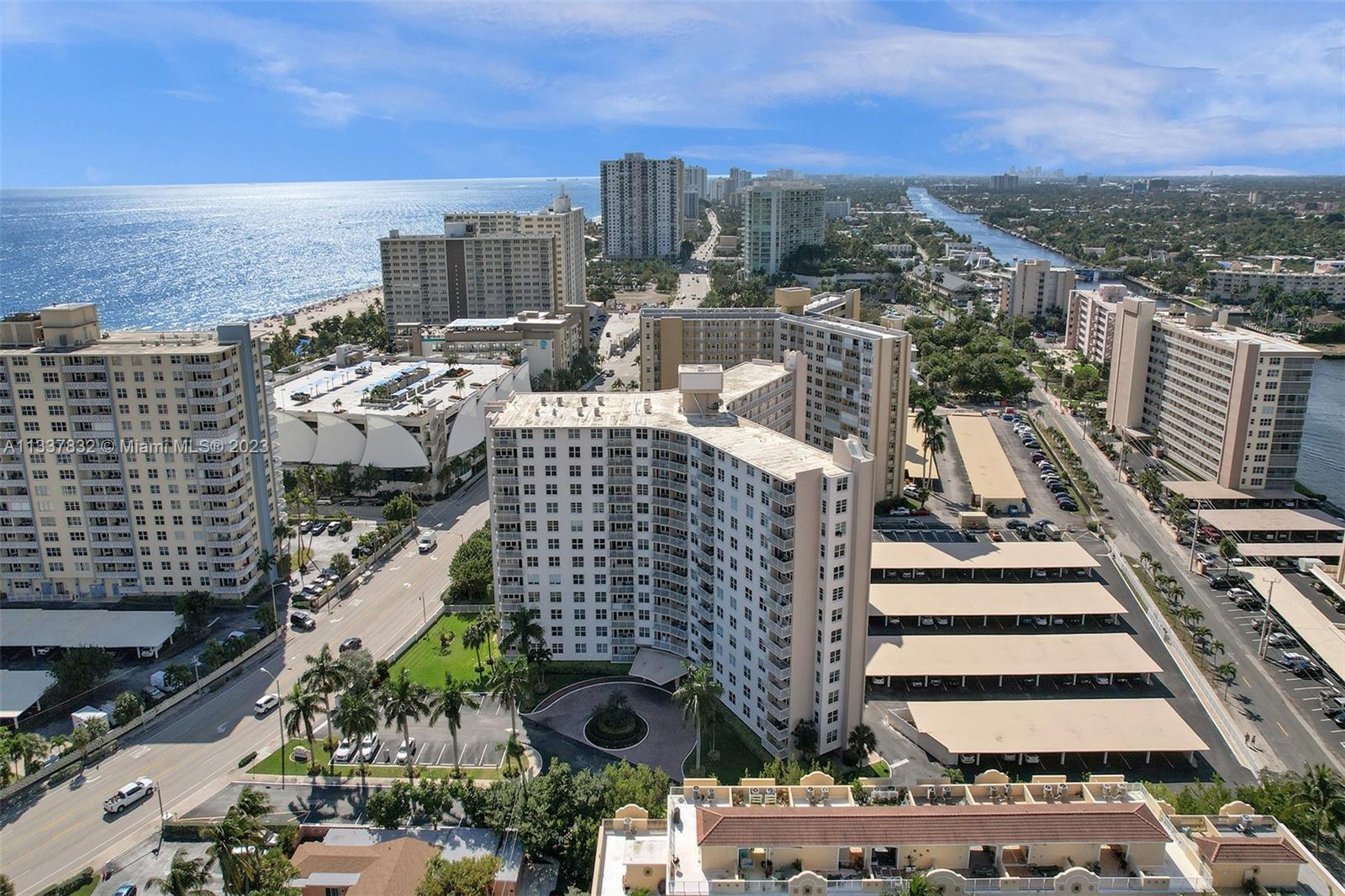 WELCOME TO THE NASSAU HOUSE CONDOMINIUM WTH RESORT STYLE AMENITIES LOCATED ON A1A IN THE HEART OF TH