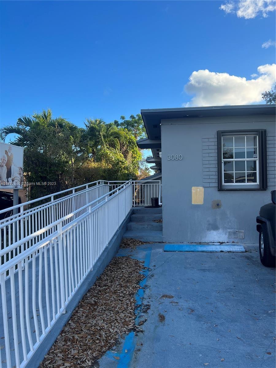 Photo of 3080 W Flagler St in Miami, FL
