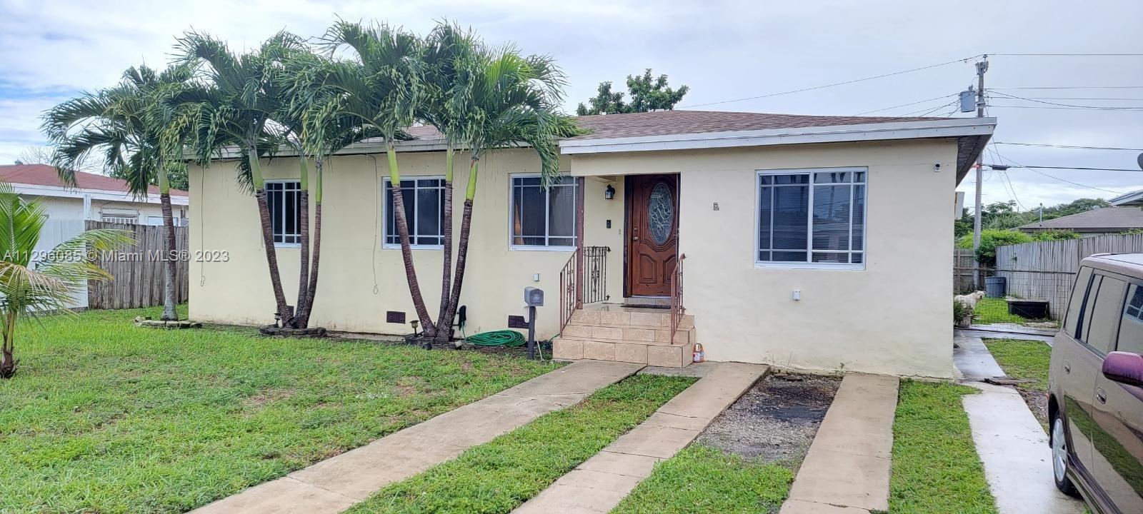 Photo of 800 NW 84th Ter in Miami, FL