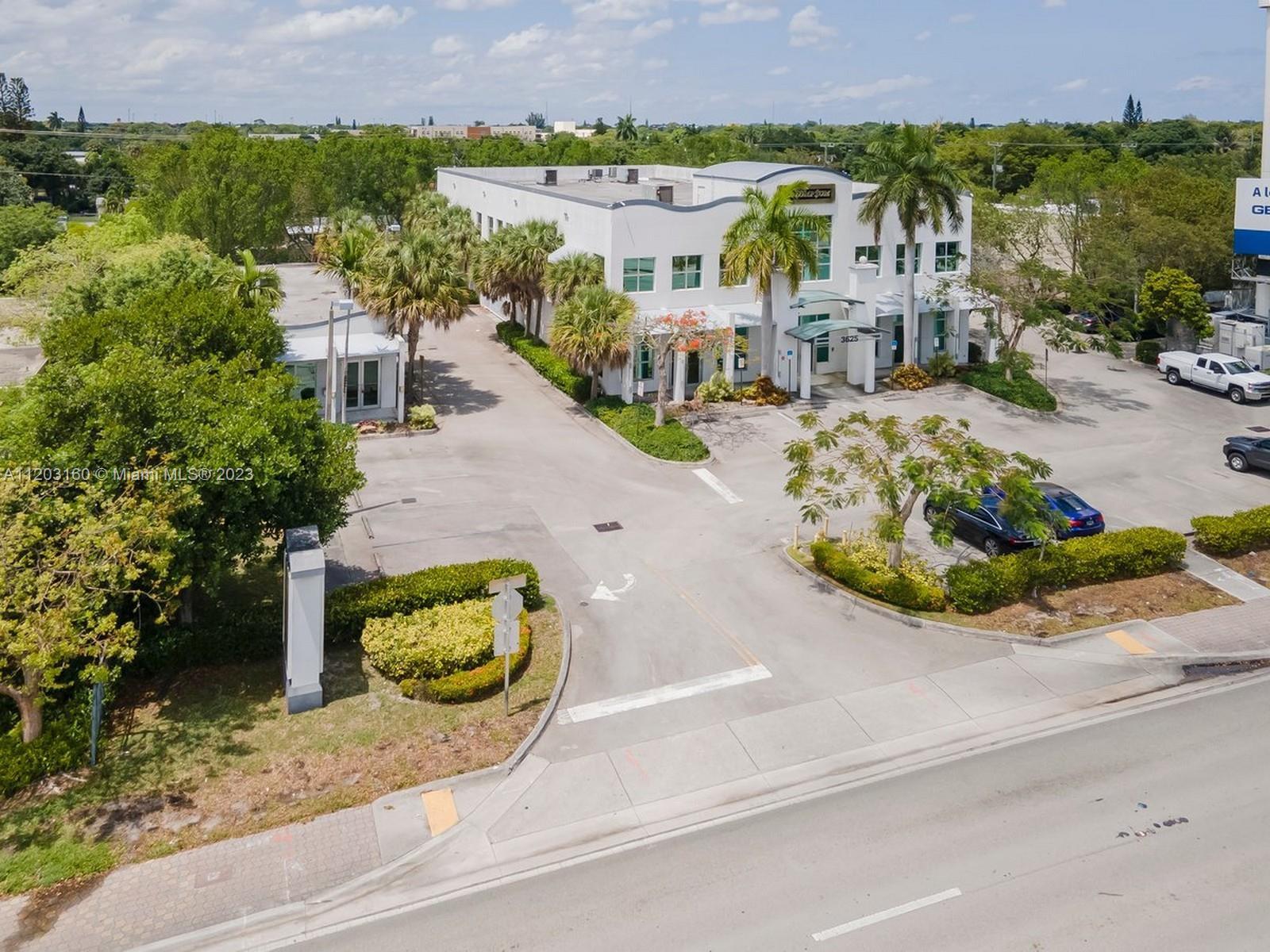 Photo of 3625-3627 W Broward Blvd in Lauderhill, FL