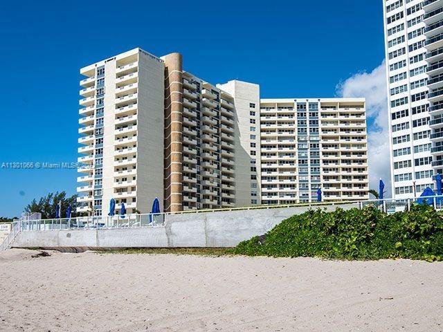 Photo of 3180 S Ocean Dr #621 in Hallandale Beach, FL