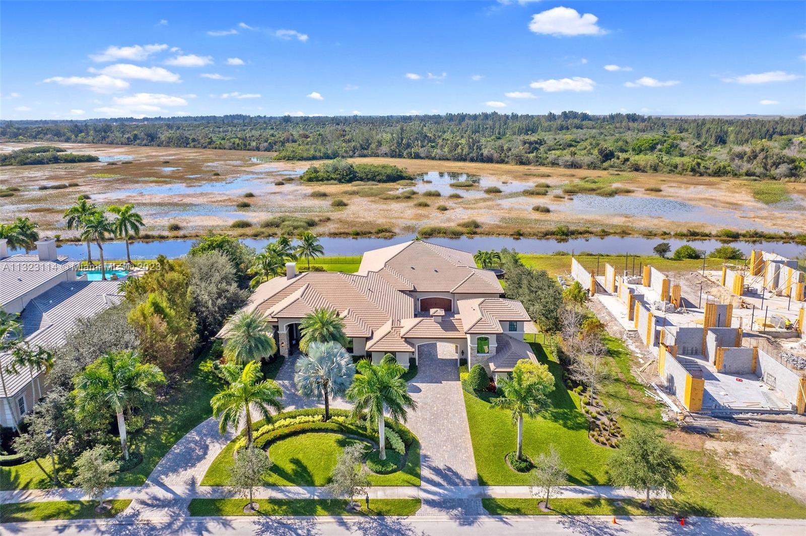 Photo of 2863 Lake Ridge Ln in Weston, FL