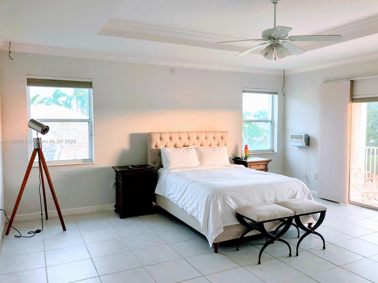 Photo of 1840 NW 168th Ave in Pembroke Pines, FL