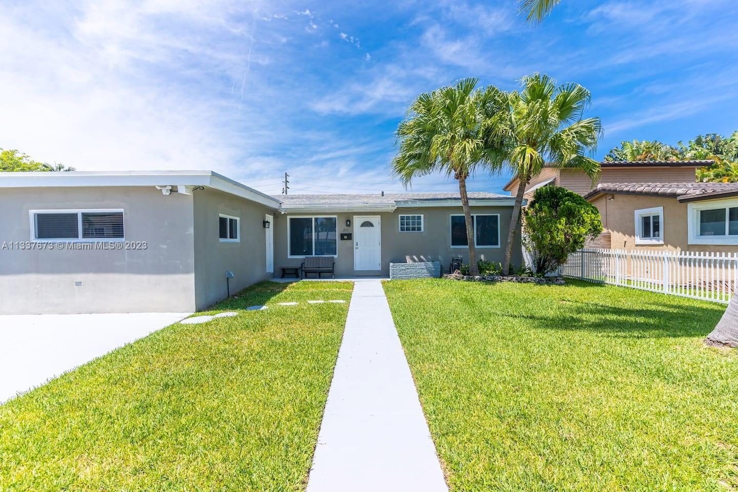 Photo of 211 SE 3rd St in Dania Beach, FL