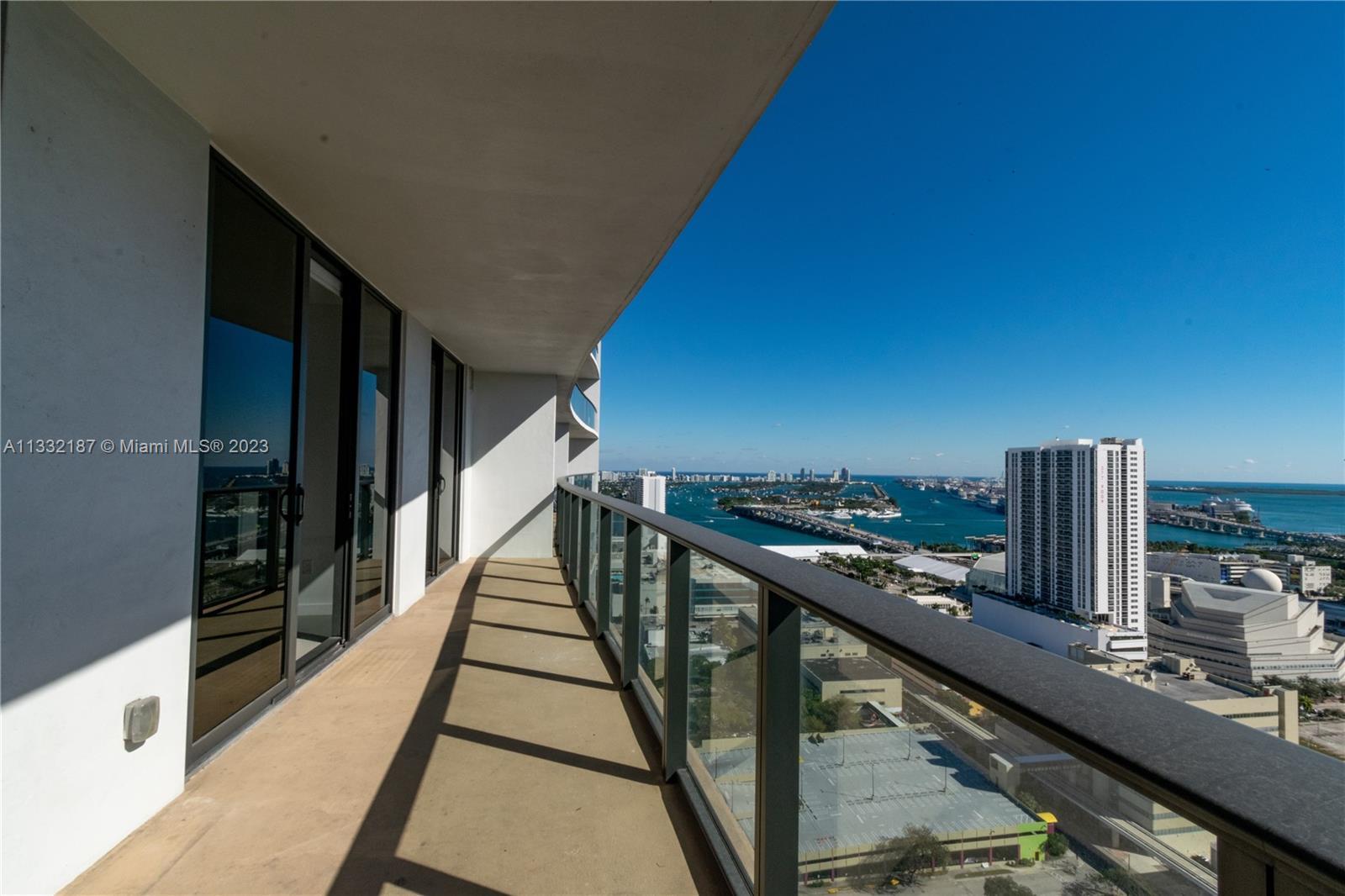 Breathtaking views of the City and Biscayne Bay . This 2/2 unit has the best layout in the building 