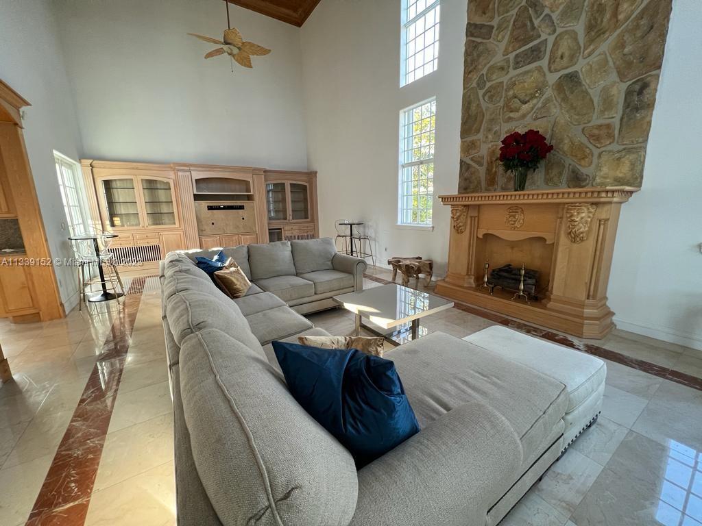 Photo of 19420 W Saint Andrews Dr in Hialeah, FL