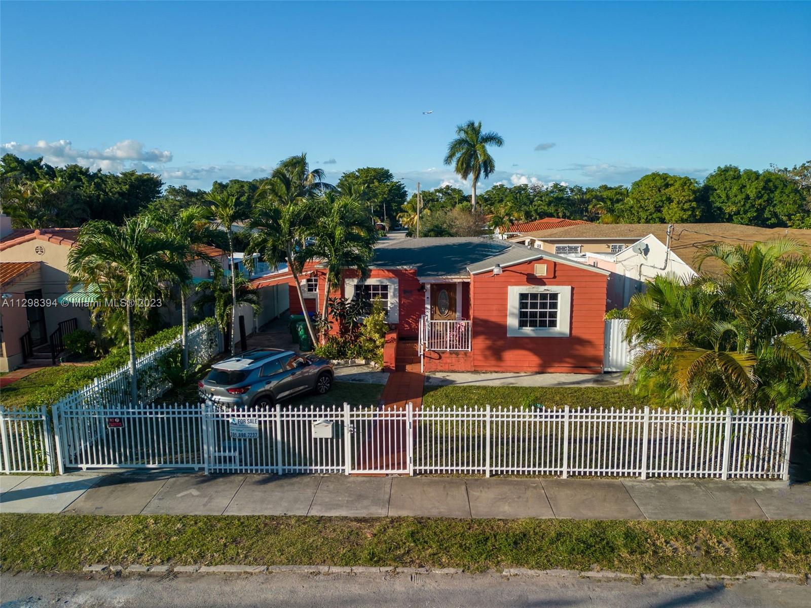 Photo of 3047 SW 4th St in Miami, FL