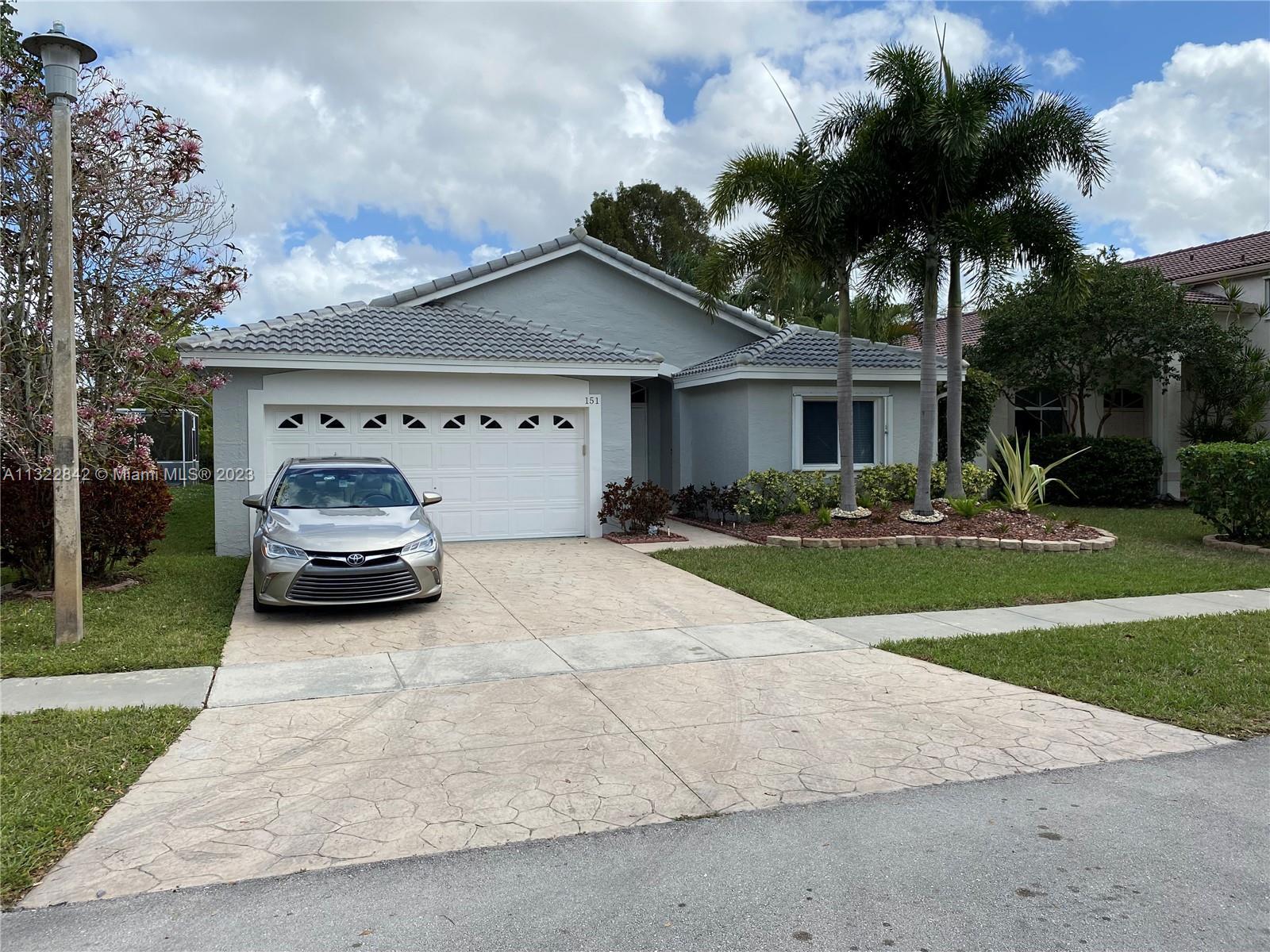 Photo of 151 SW 178th Wy in Pembroke Pines, FL
