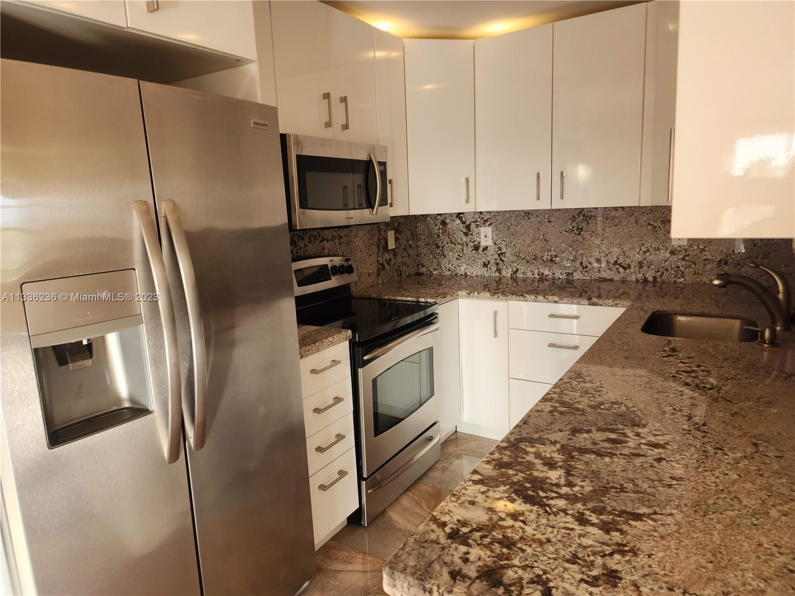 Photo of 900 NE 18th Ave #505 in Fort Lauderdale, FL
