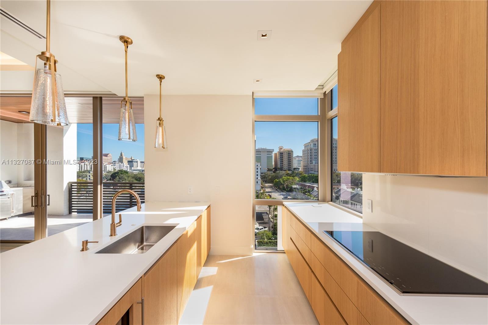 Photo of 515 Valencia Ave #602 in Coral Gables, FL