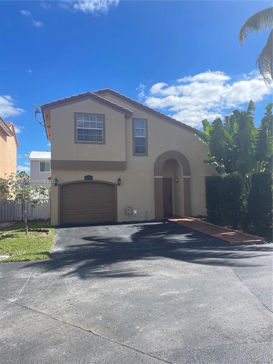Photo of 12725 NW 13th St in Sunrise, FL