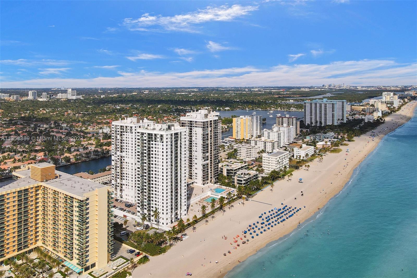 Enjoy breathtaken Intracoastal and Skyline views from your Large terace on 14th floor! Spacious 1,00