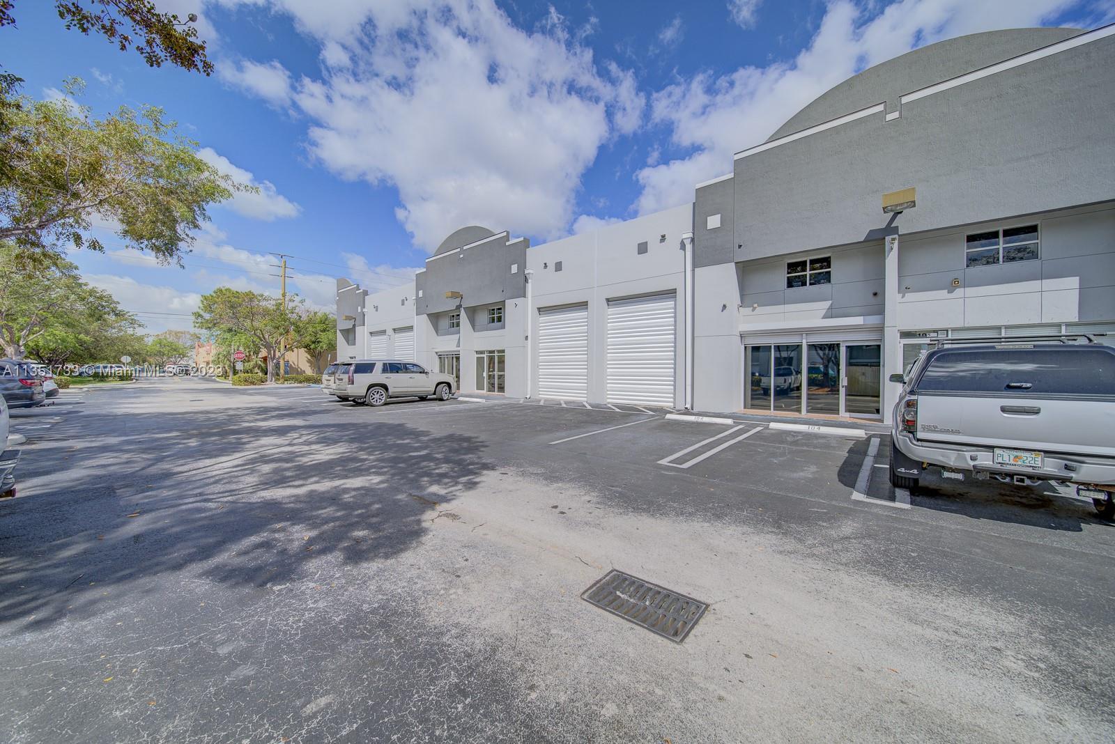 Photo of 12151 SW 128th Ct #4 in Miami, FL