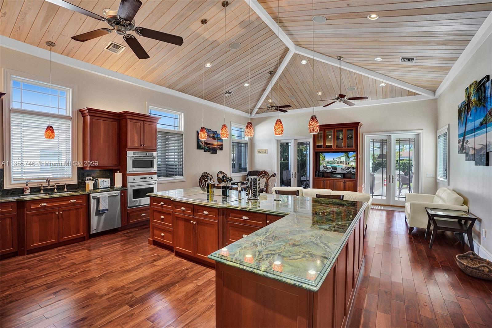 Photo of 613 NE 2nd St in Dania Beach, FL