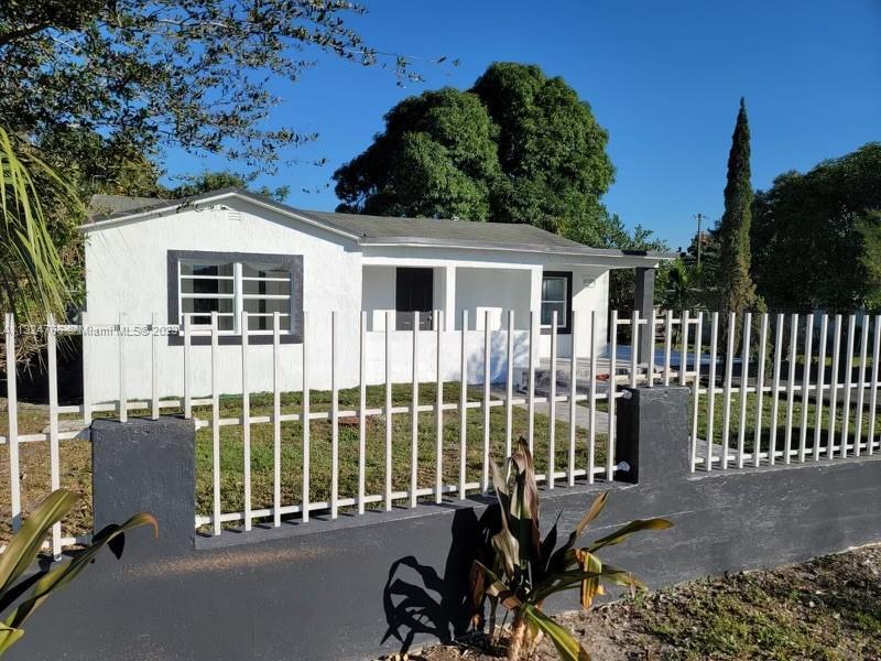 Photo of 10529 NW 35th Ave in Miami, FL