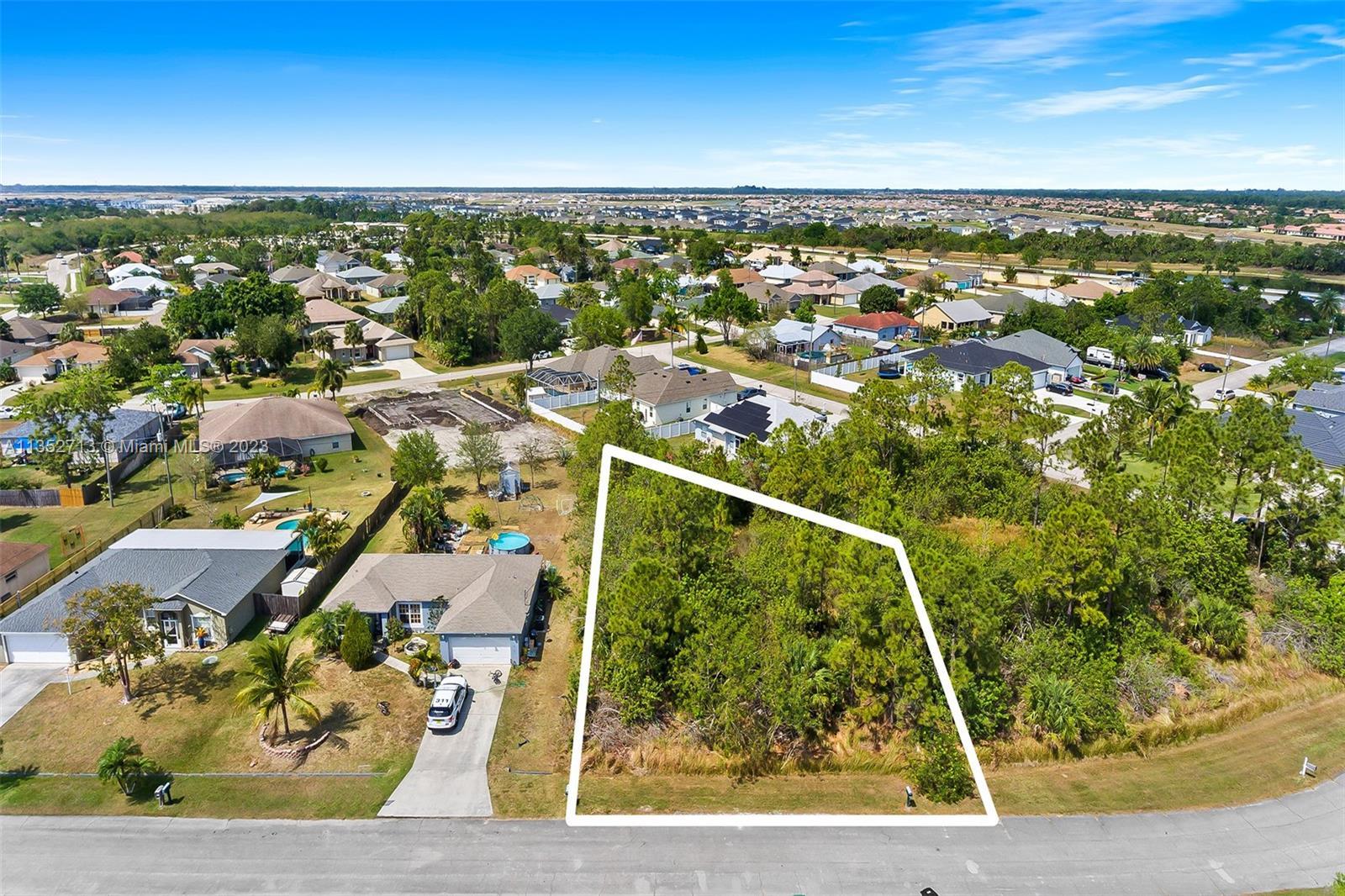 Photo of 1716 Palermo Rd in Port St Lucie, FL