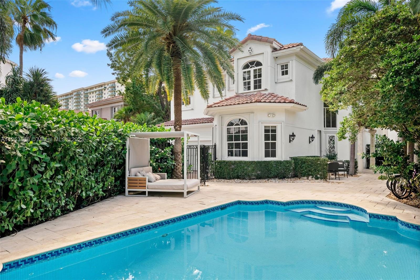 Photo of 19484 39th Ave in Sunny Isles Beach, FL
