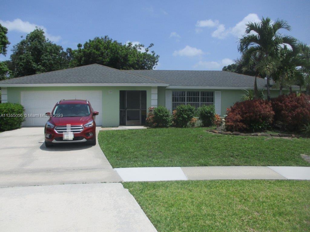 Photo of 1221 Sachem Head Ter in Wellington, FL