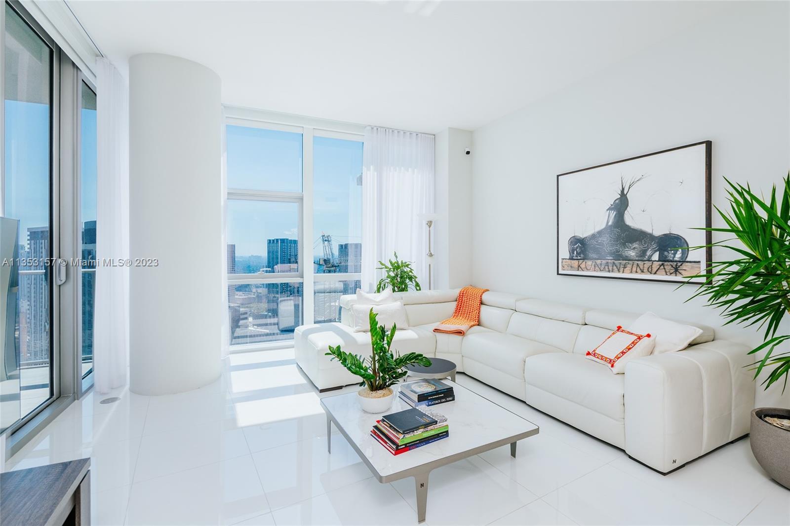 Paramount Miami Worldcenter is a luxury building with the most amenities in the world in the heart o