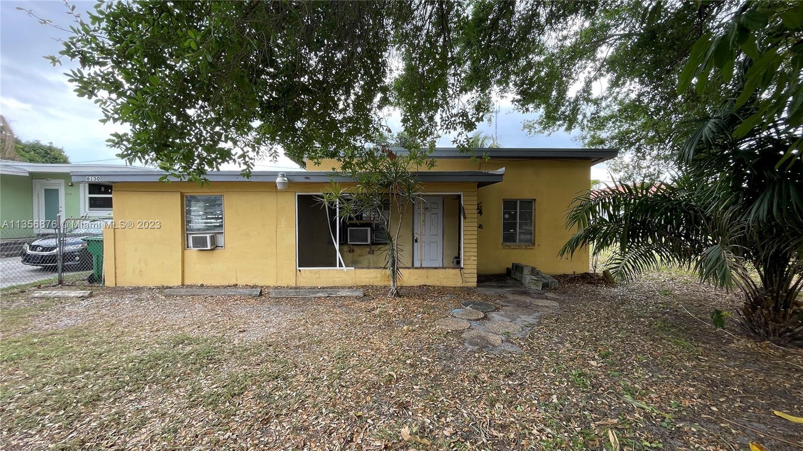 Photo of 6130 SW 38th St in Miramar, FL