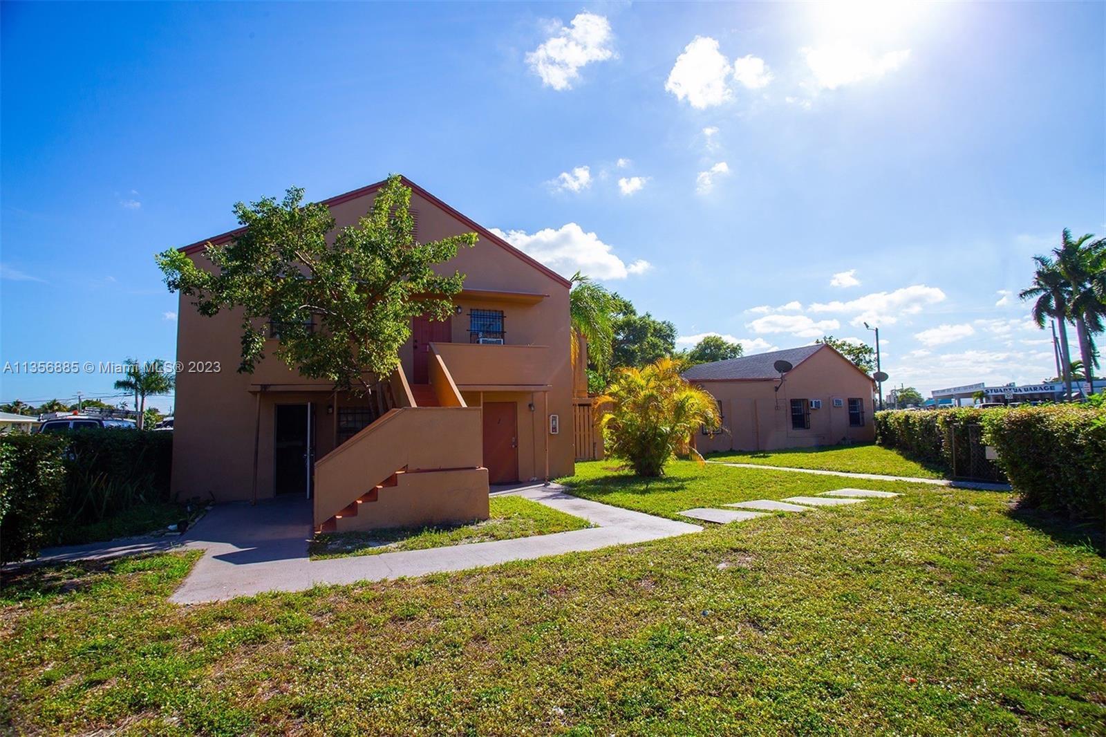 Photo of 307 W Dixie Hwy in Dania Beach, FL