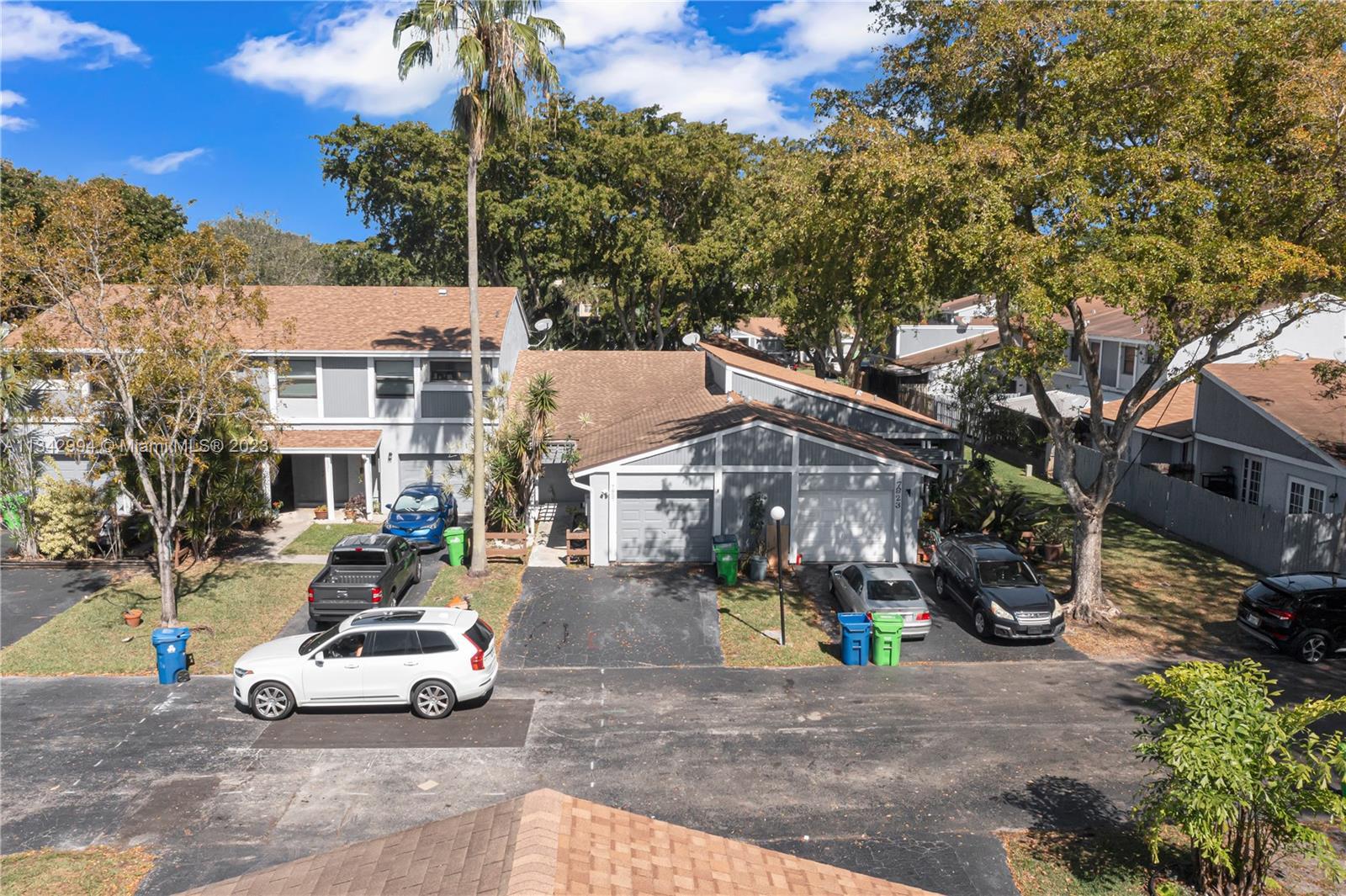 Photo of 7827 NW 41st St in Sunrise, FL