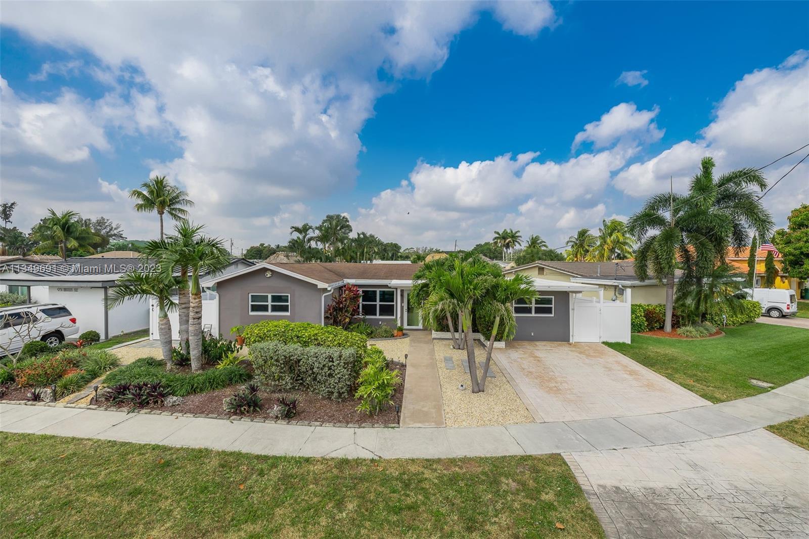 Photo of 935 Nautilus Isle in Dania Beach, FL
