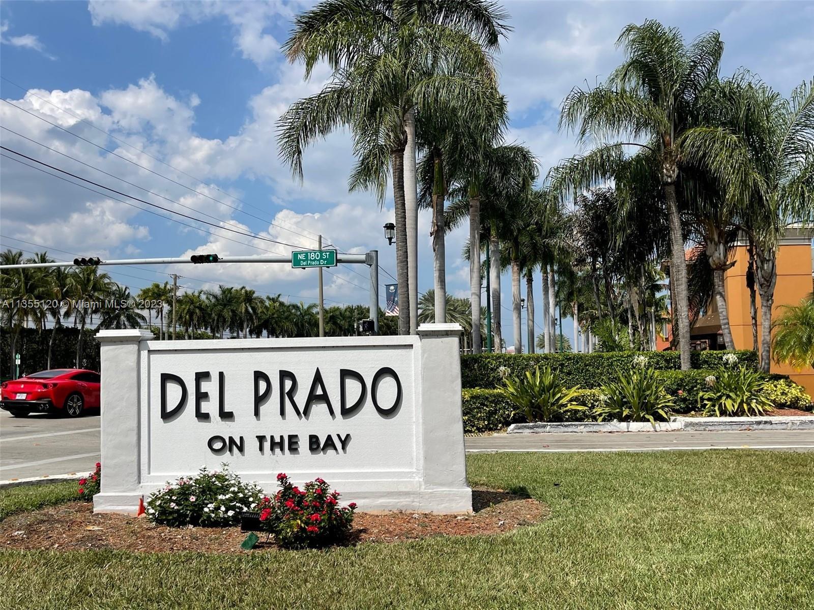 In the heart of Aventura, excellent priced 2bed/2ath, modern, open and remodeled eat-in kitchen with