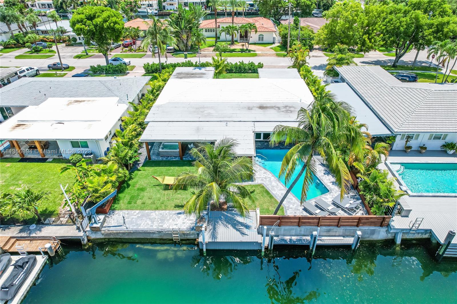 Photo of 2243 Bayview Ln in North Miami, FL