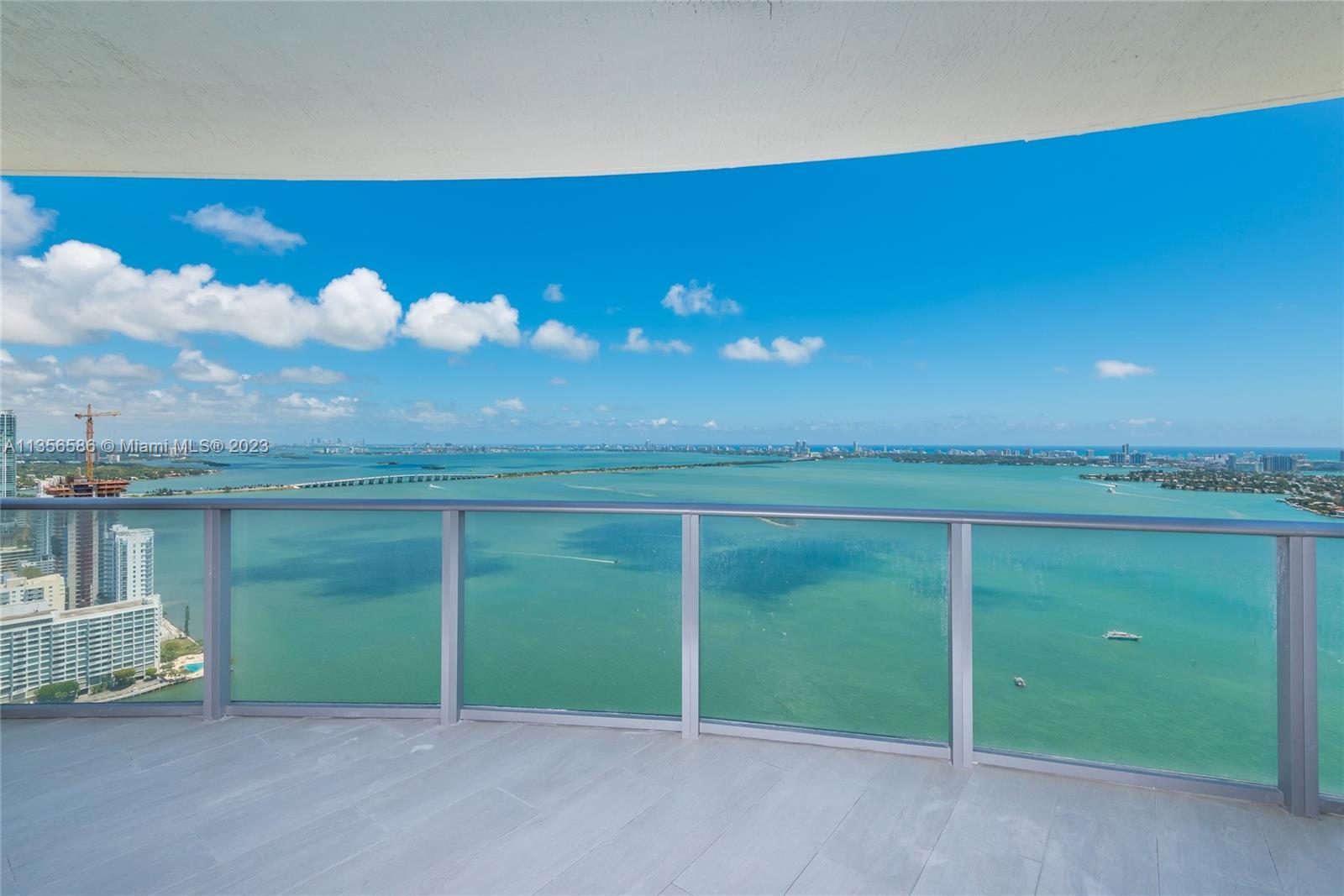 Gorgeous and spacious unit with spectacular direct water views located in the heart of Miami's Art a