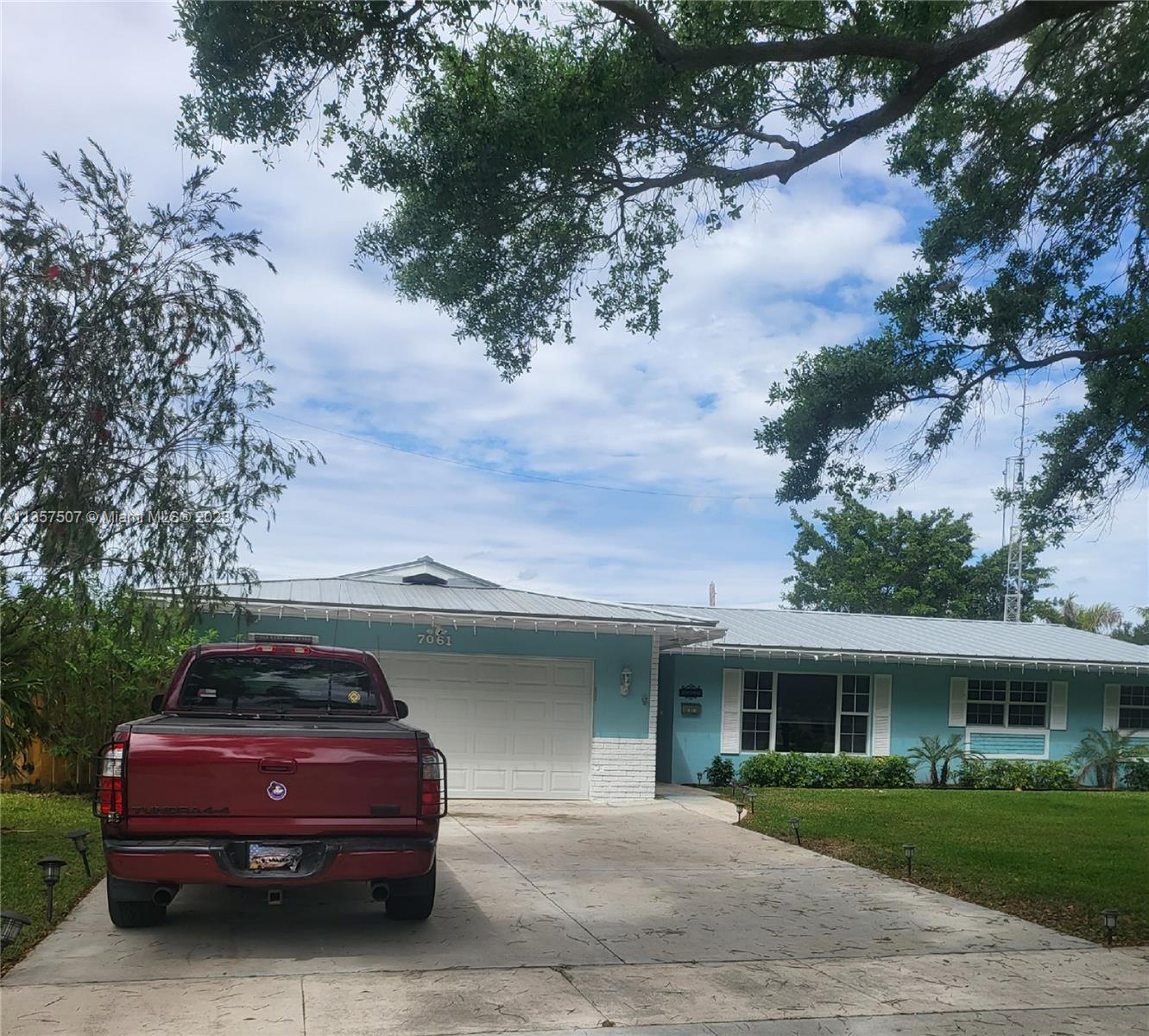Photo of 7061 NW 7th Ct in Plantation, FL