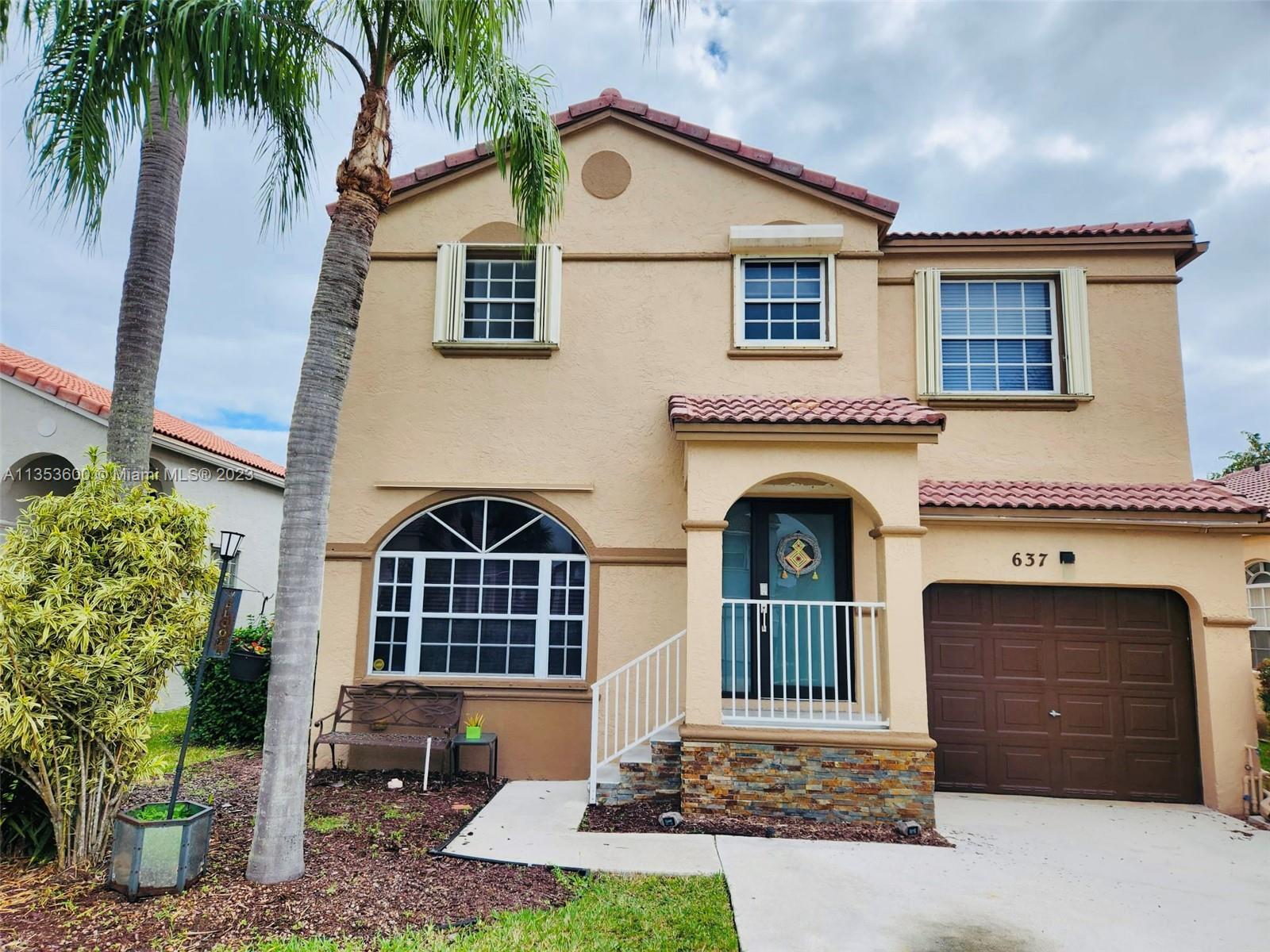 Photo of 637 NW 157th Ln in Pembroke Pines, FL