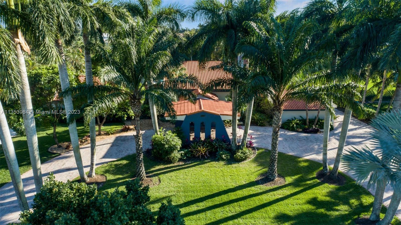 Photo of 10050 NW 135th St in Hialeah Gardens, FL