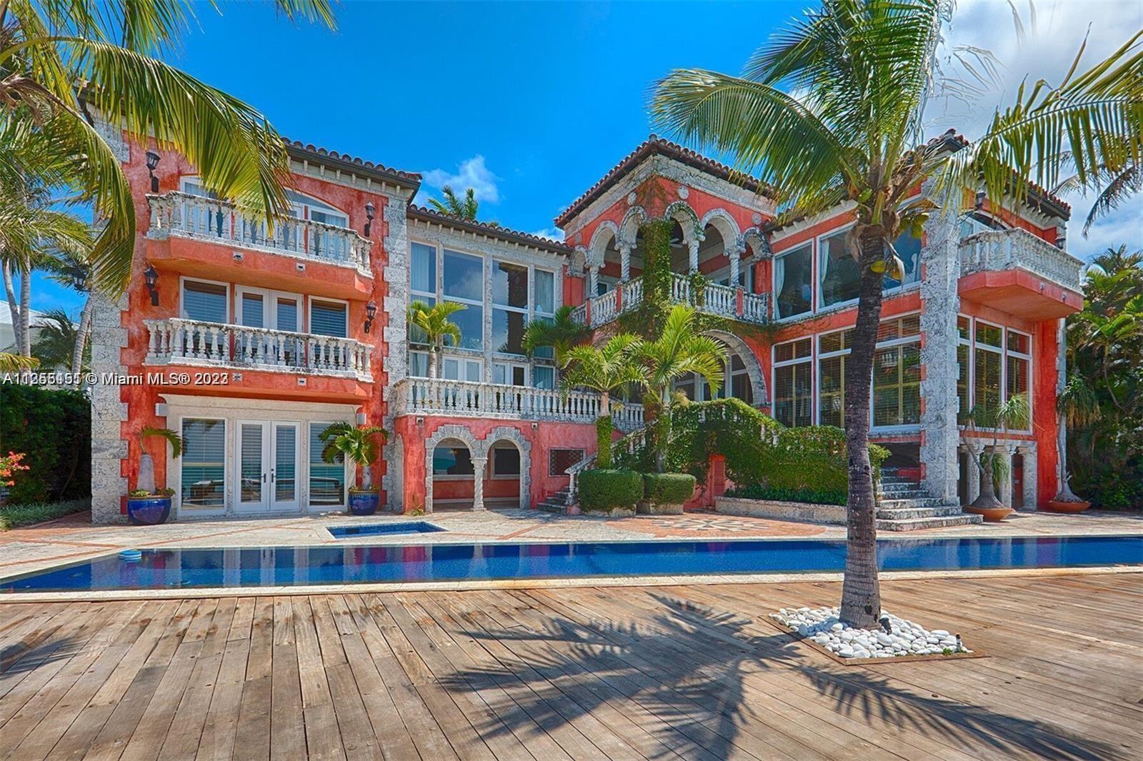 Photo of 3 Harbor Pt in Key Biscayne, FL