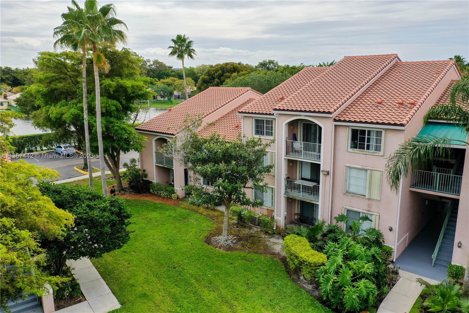 Photo of 12124 Saint Andrews Pl #112 in Miramar, FL