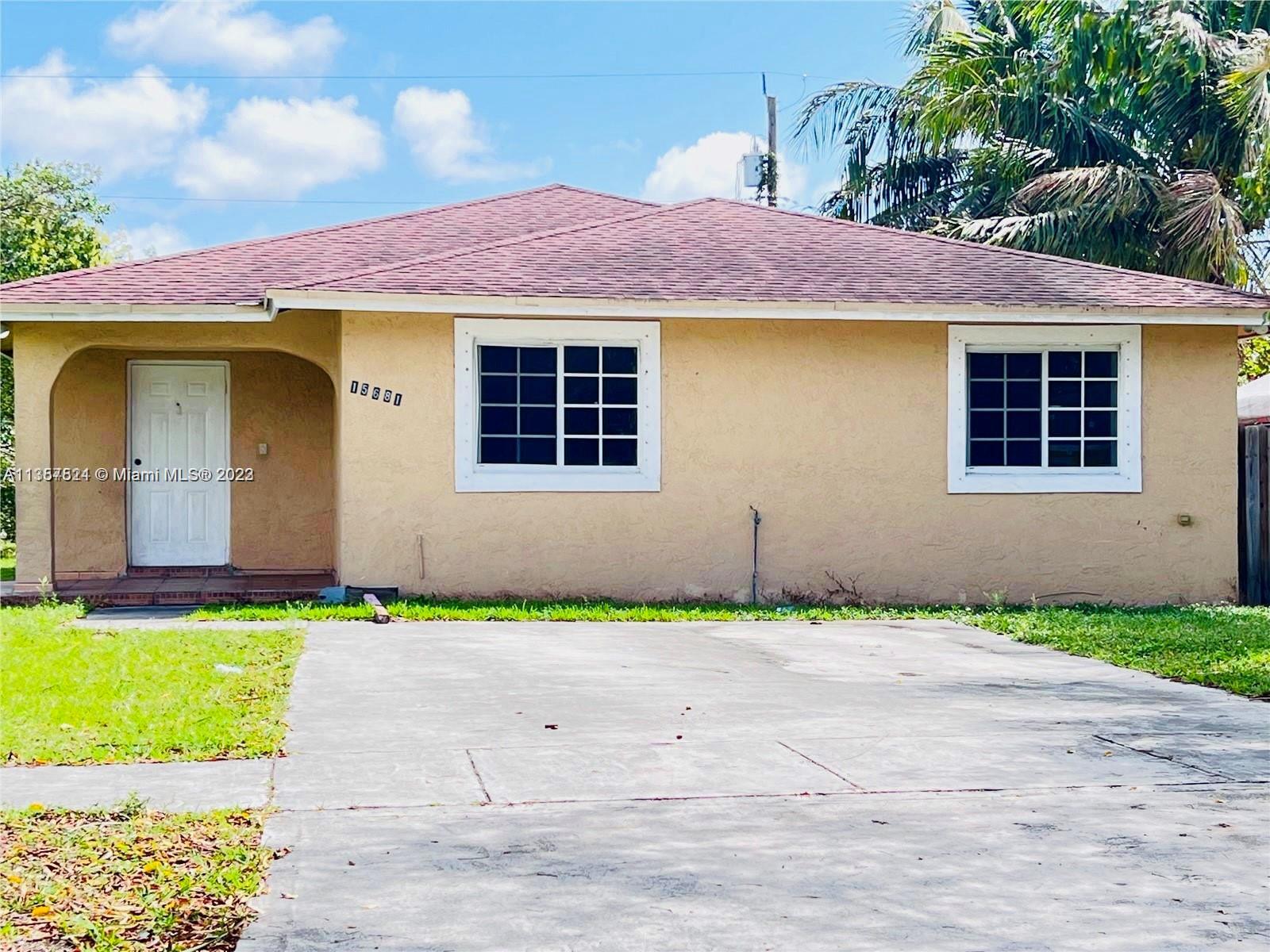 Photo of 15681 NW 40th Ct in Miami Gardens, FL