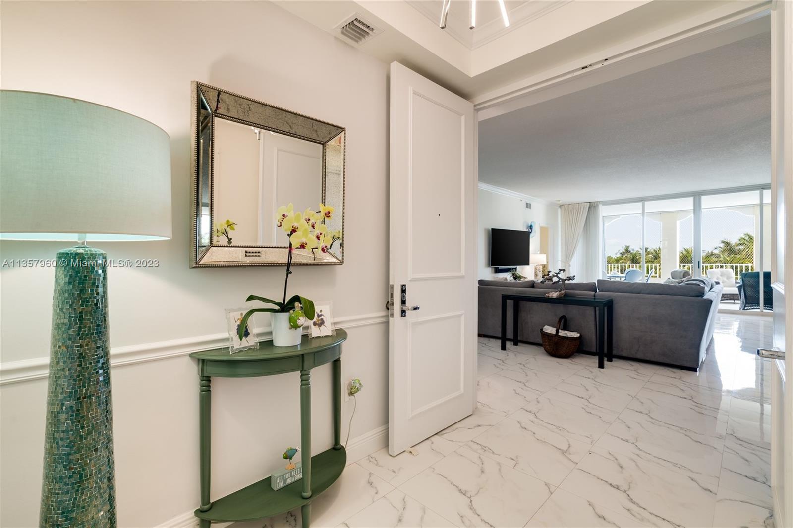 Photo of 745 Crandon Blvd #408 in Key Biscayne, FL
