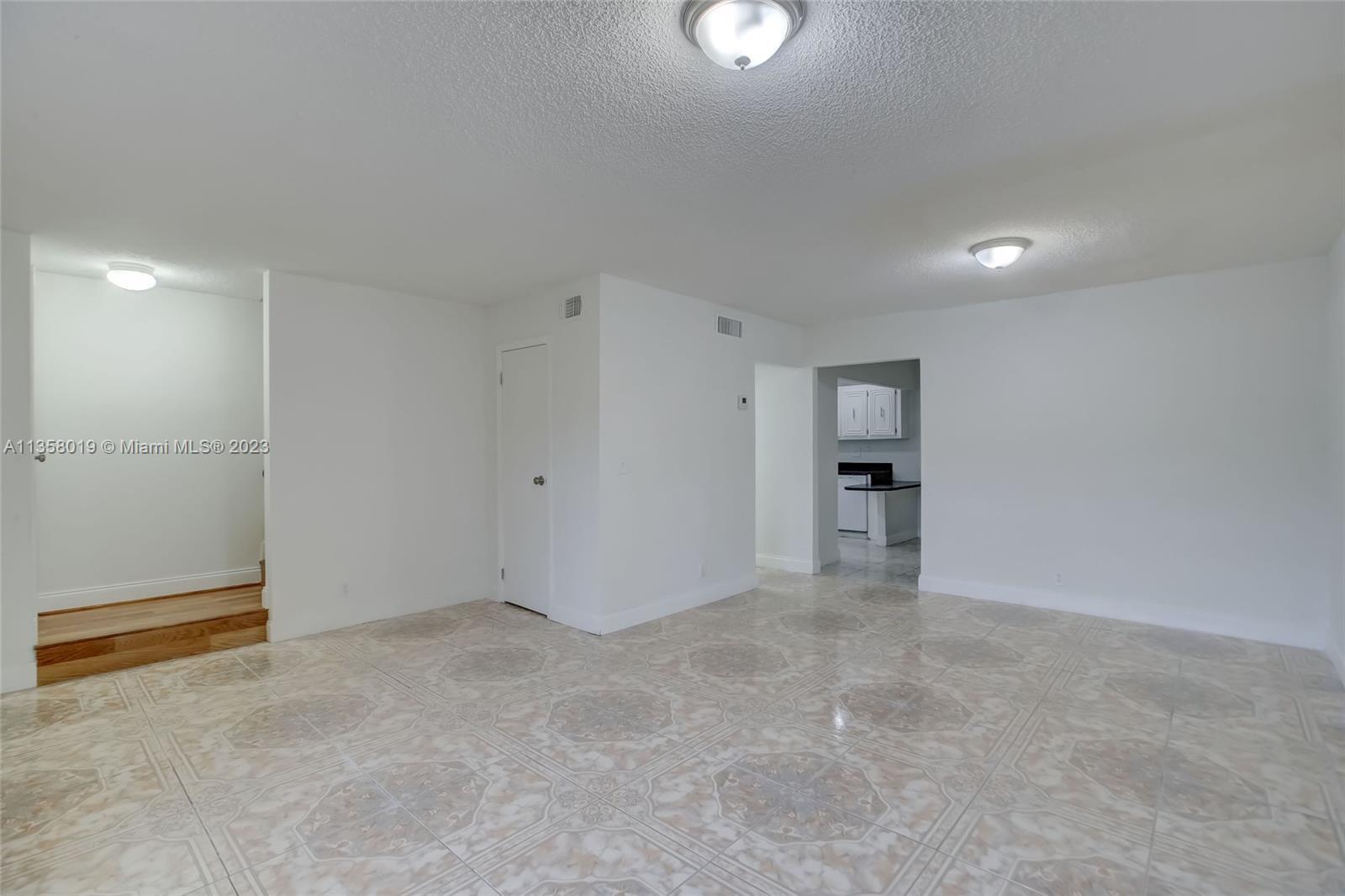 Photo of 5970 NW 29th Pl #114 in Sunrise, FL