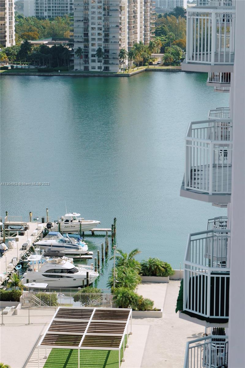 Newly remodeled unit in a convenient location in Aventura with a beautiful balcony view.  Light and 