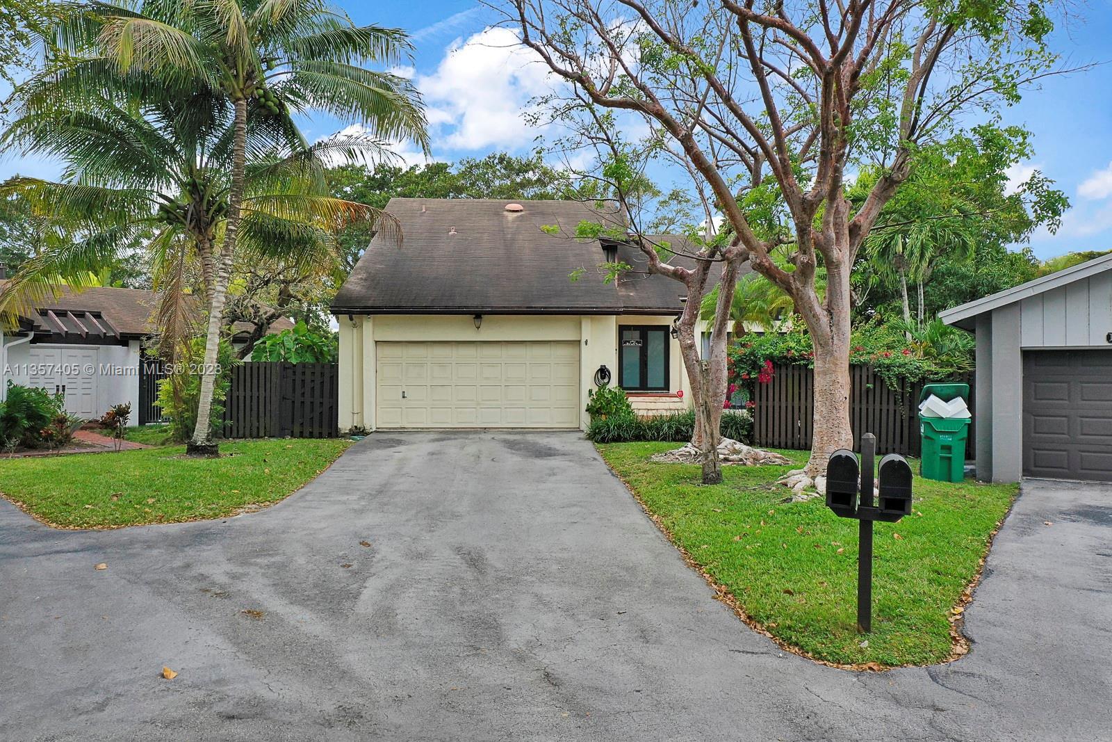 Photo of 10944 SW 135th Ct Cir in Miami, FL