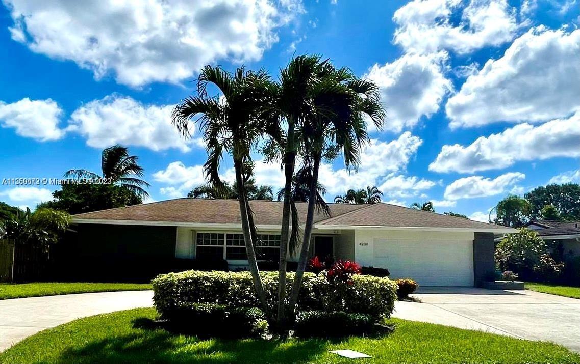 Photo of 4208 Honeysuckle Ave in Palm Beach Gardens, FL