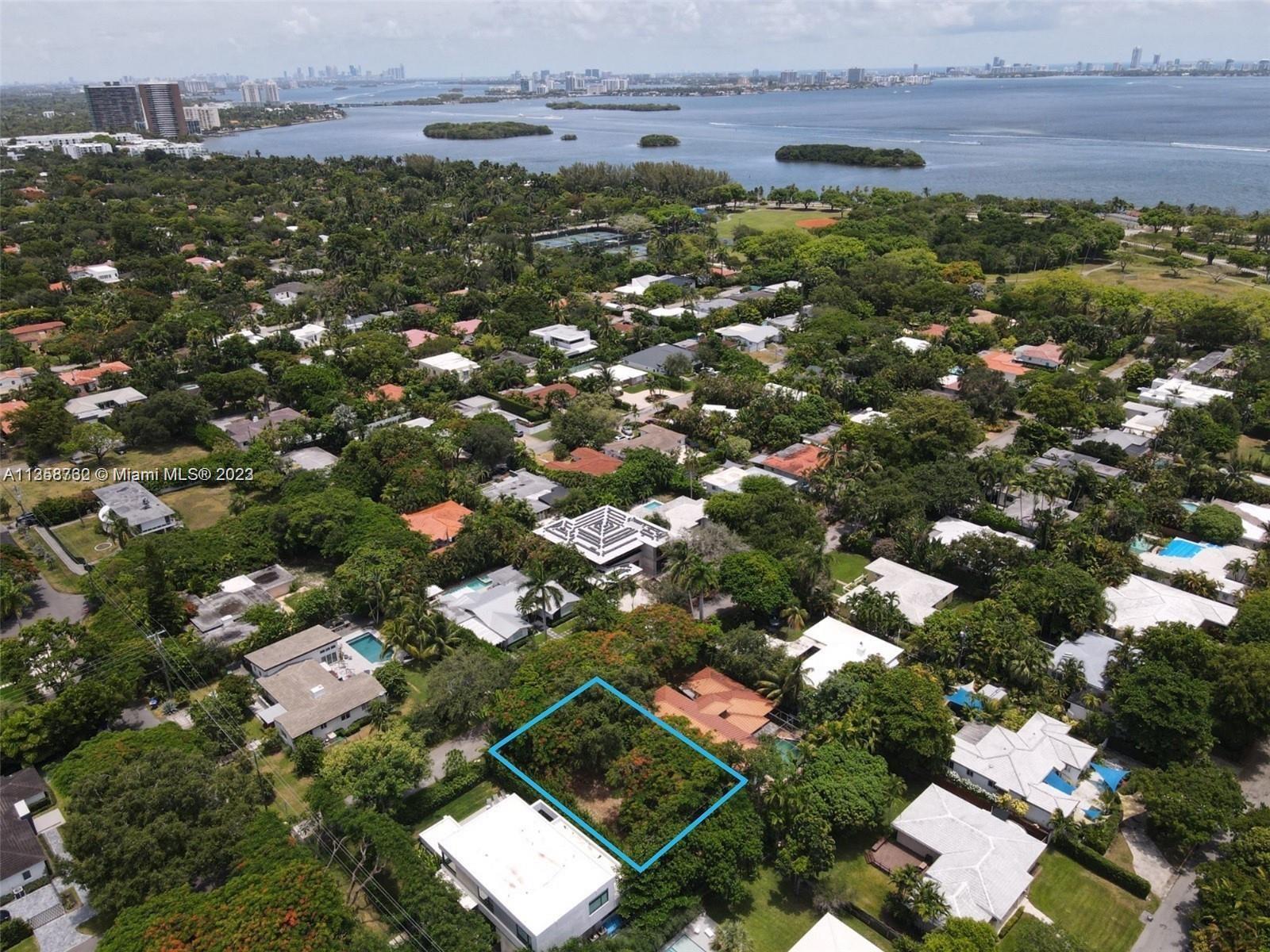 Photo of 510 NE 52nd St in Miami, FL