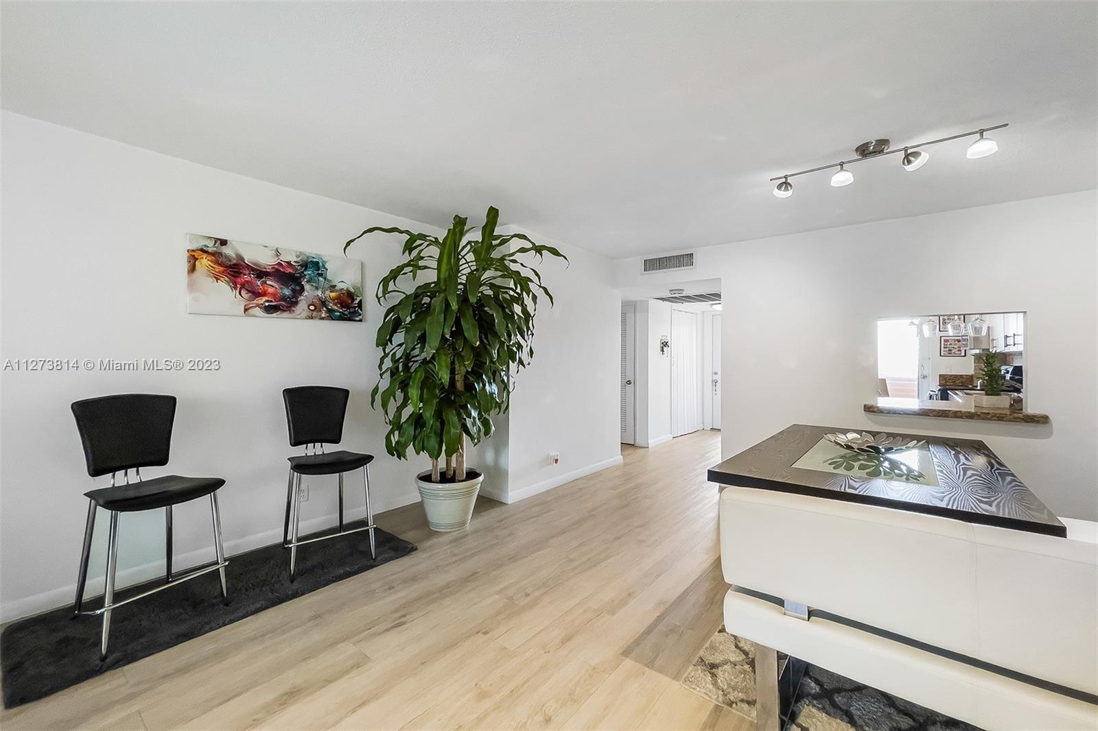 Location! Location! Waterfront Community. Light House Point Beautiful Corner 2/2 unit on the third f