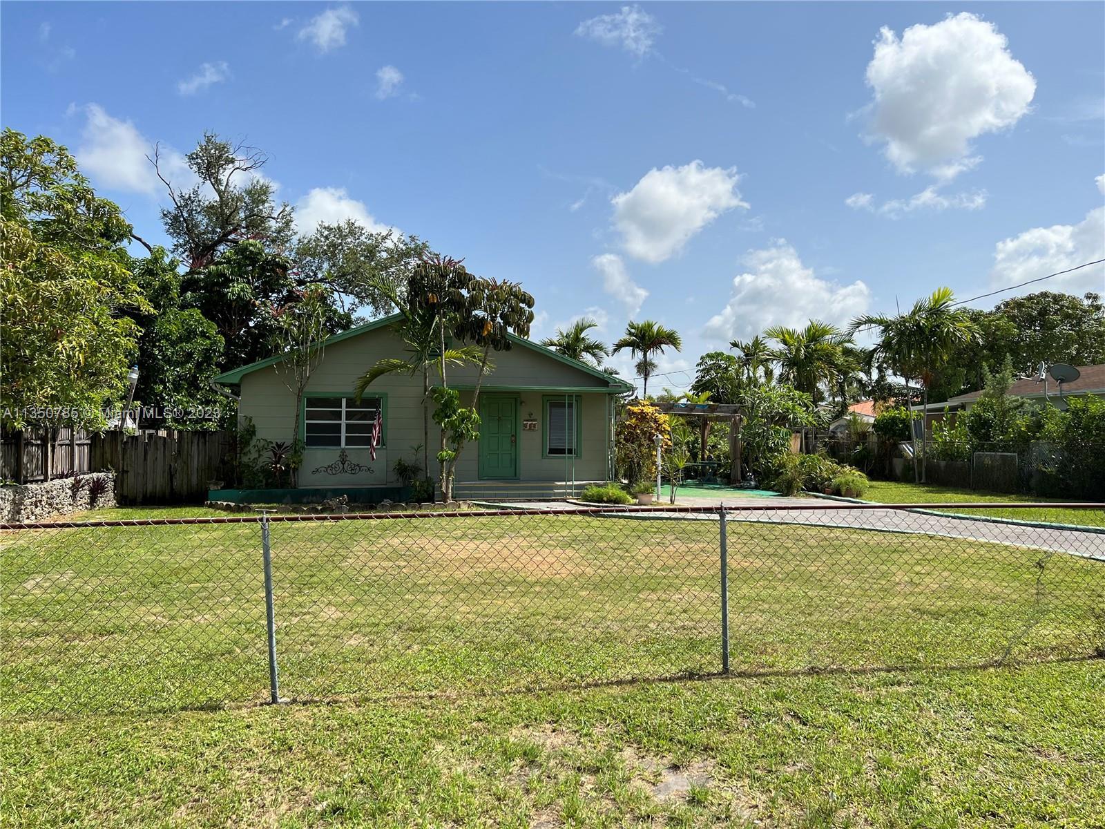 Photo of 6738 SW 14th St in Miami, FL