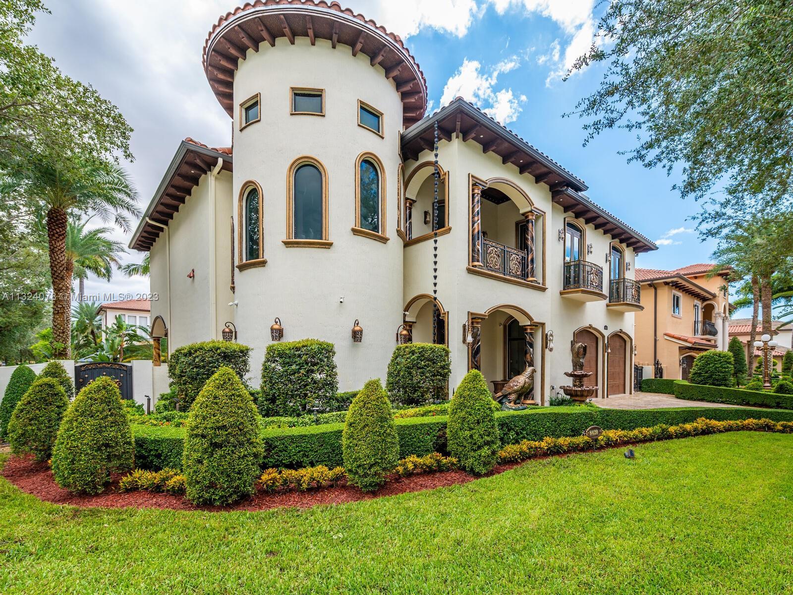 Photo of 8420 NW 169th Ter in Miami Lakes, FL
