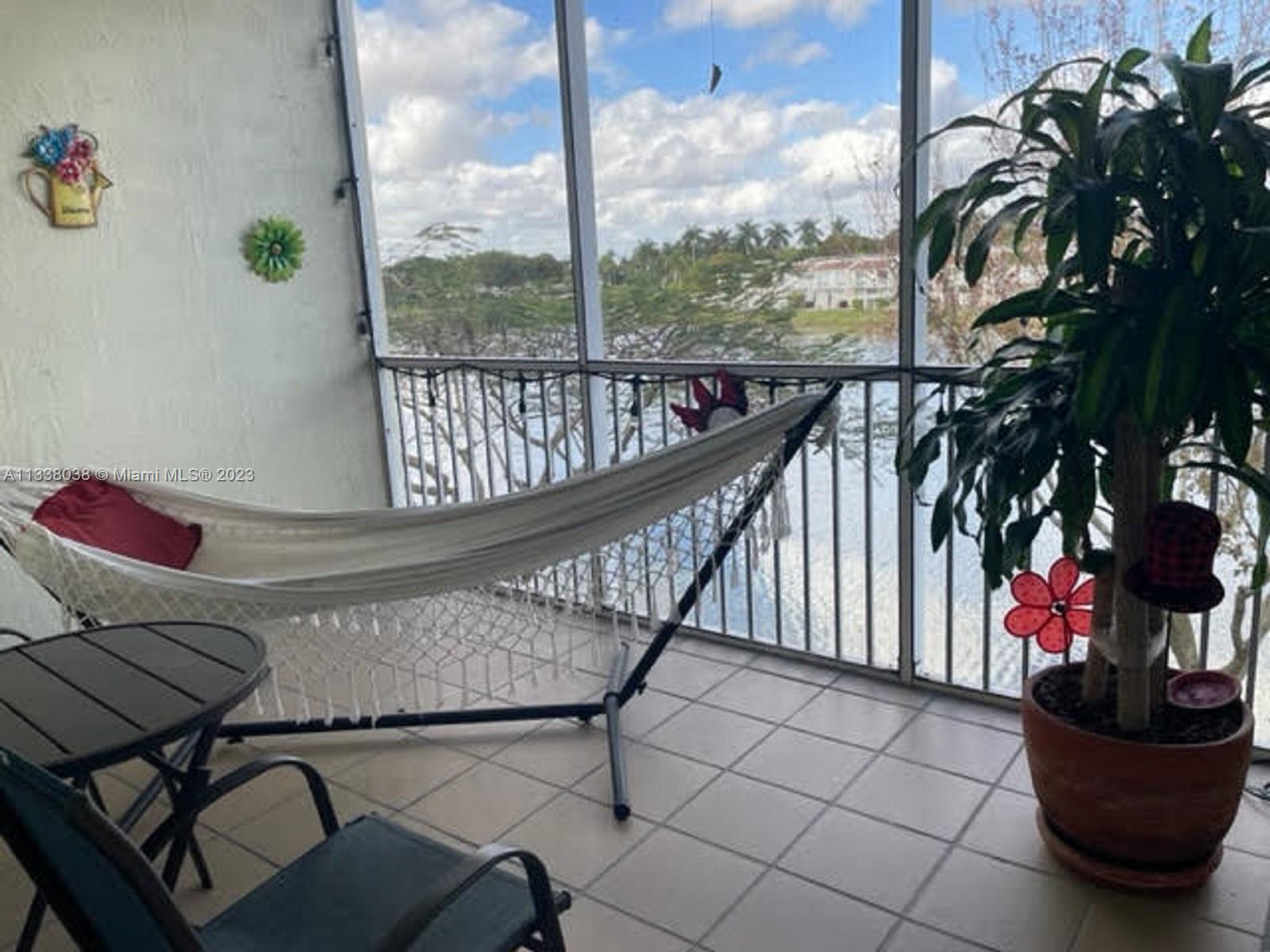 Photo of 10700 NW 66th St #304 in Doral, FL
