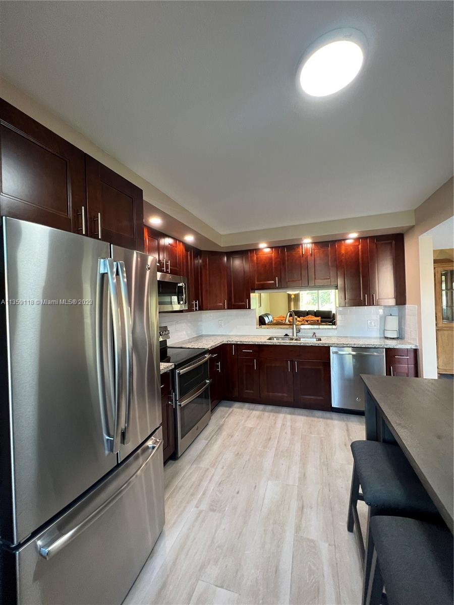 Photo of 901 SW 128th Ave #209E in Pembroke Pines, FL